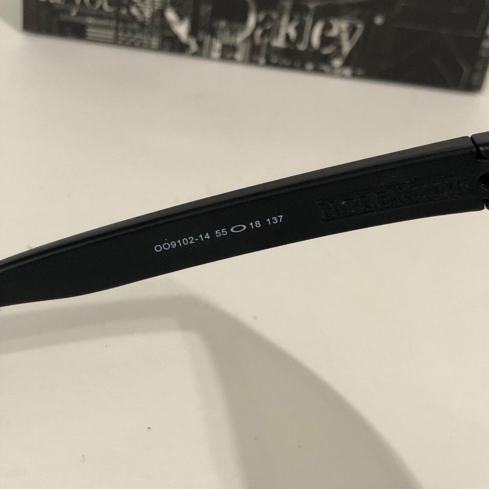 Oakley Holbrook Matte Black Frame 9102 Green Polarized - Picture 7 of 7